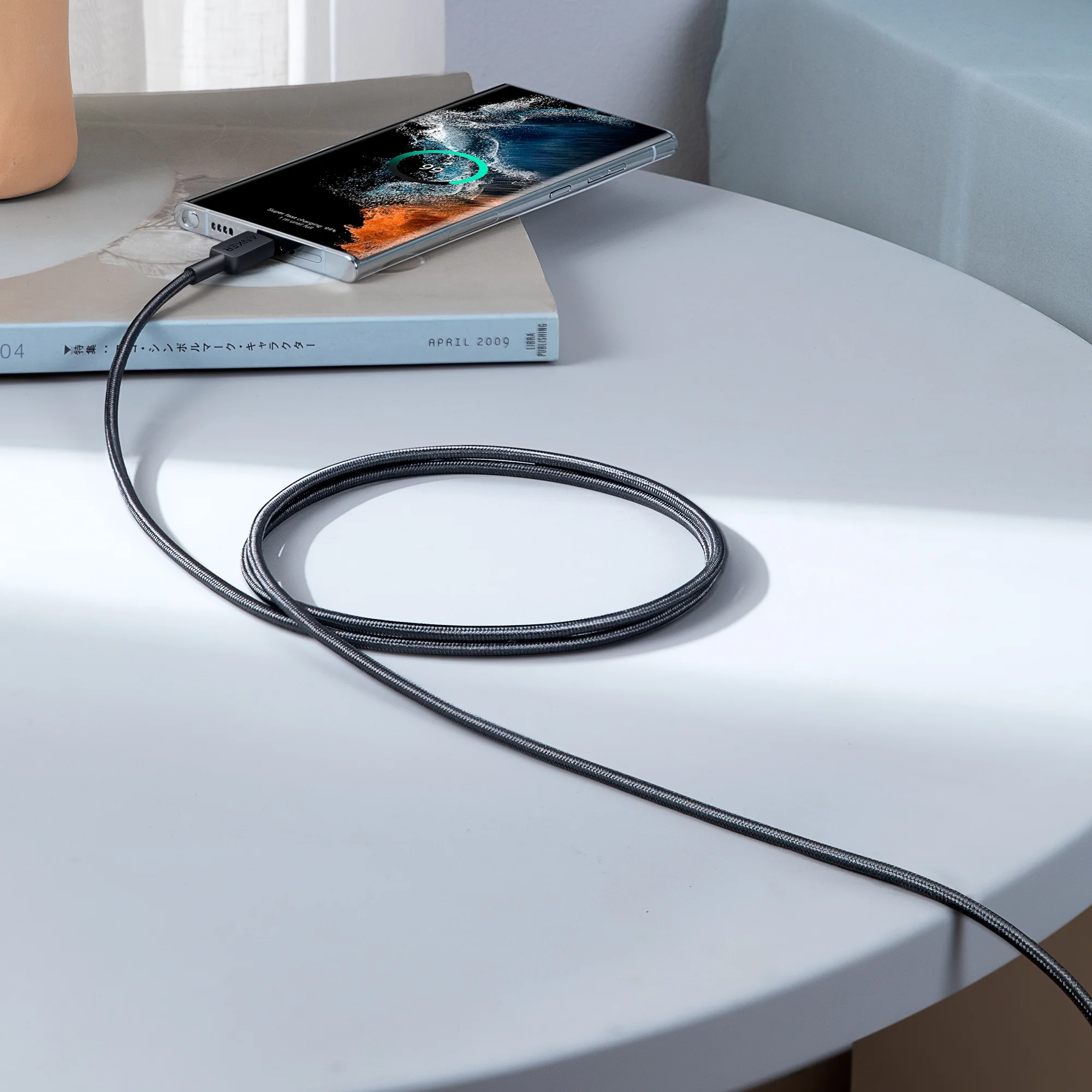 Anker Braided USB-C to USB-C Cable (6ft, 60W) - Heavy Duty Fast Charging 4 Anker Braided USB-C to USB-C Cable (6ft, 60W) - Heavy Duty Fast Charging - Image 4